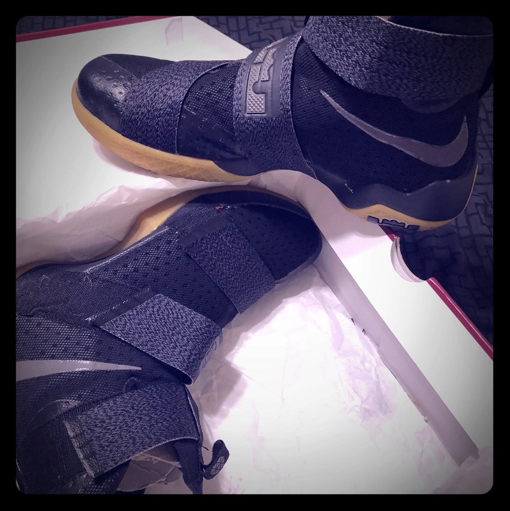 Lebron Soldier 10